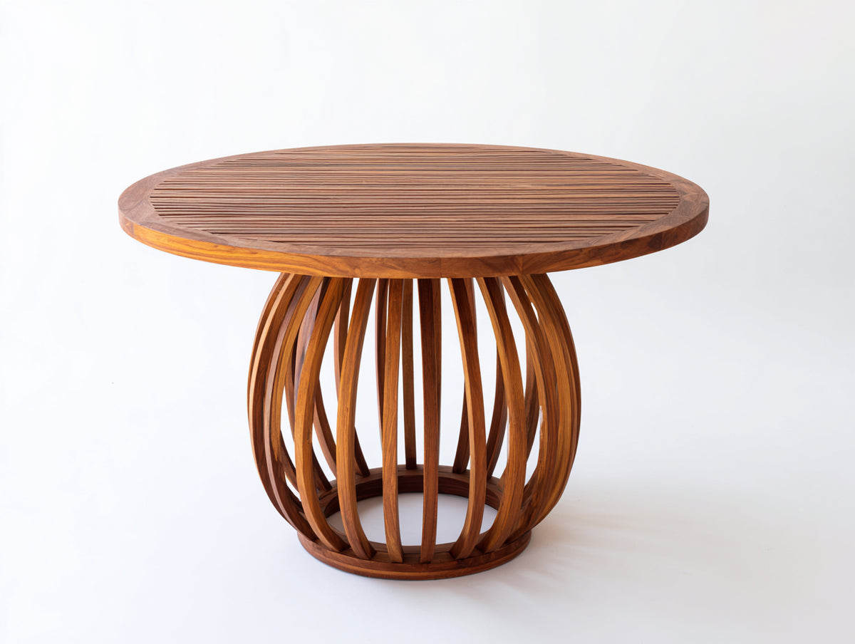 Tavolo da giardino - Legno massello - 110x110x75 cm - Marrone caldo - Stile moderno organico